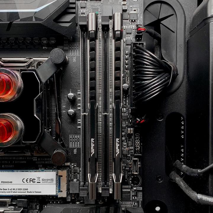 Produktbild Patriot Viper Steel (1 x 16GB, 3200 MHz, DDR4-RAM, DIMM)
