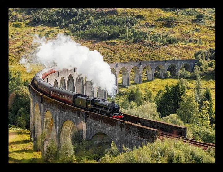 Actual product image Generic Glenfinnan Viaduct Train Framed Poster (30 x 40 cm)