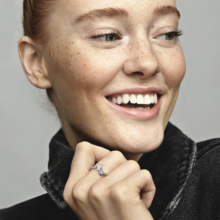 Actual product image Pandora Ring sparkling hearts (56, 925 Silver)