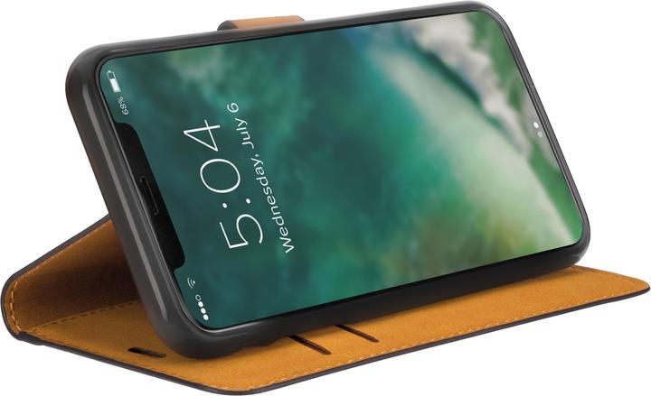 Actual product image Xqisit Slim Wallet Selection (Apple iPhone 11)