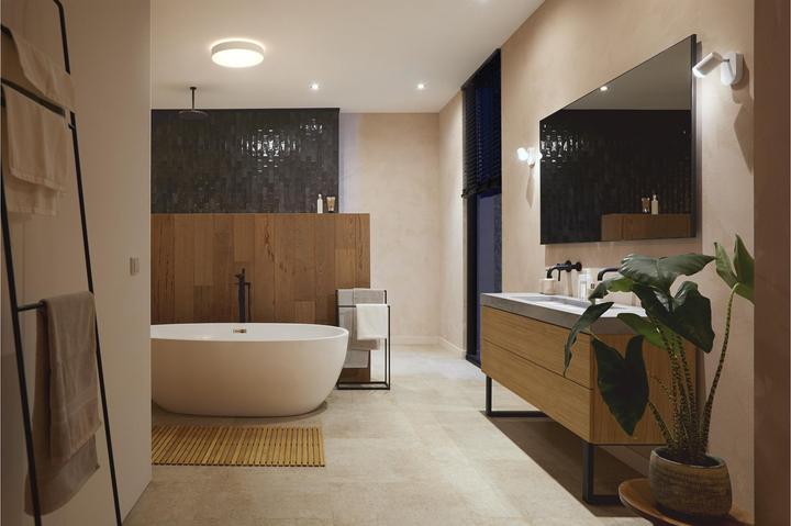 Produktbild Philips Hue White Ambiance Devere (4500 lm)