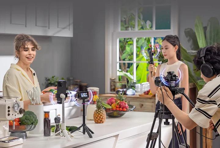 Produktbild Boya BOYALINK 3-01 2.4G Wireless Microphone with AI chip