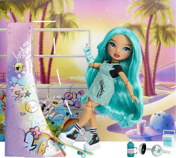 Immagine prodotto MGA Rainbow High New Friends Fashion Doll- Blu Brooks (verde acqua)