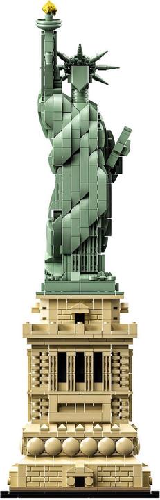 Actual product image LEGO Statue of Liberty (21042, LEGO Architecture)