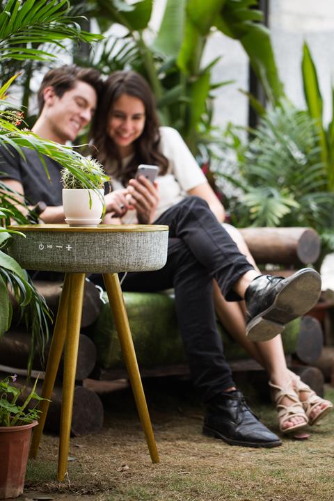 Produktbild Salora Airtable (AW) - Bluetooth Speaker - 360 Sound - Accu - 2 USB charge ) (Batteriebetrieb)