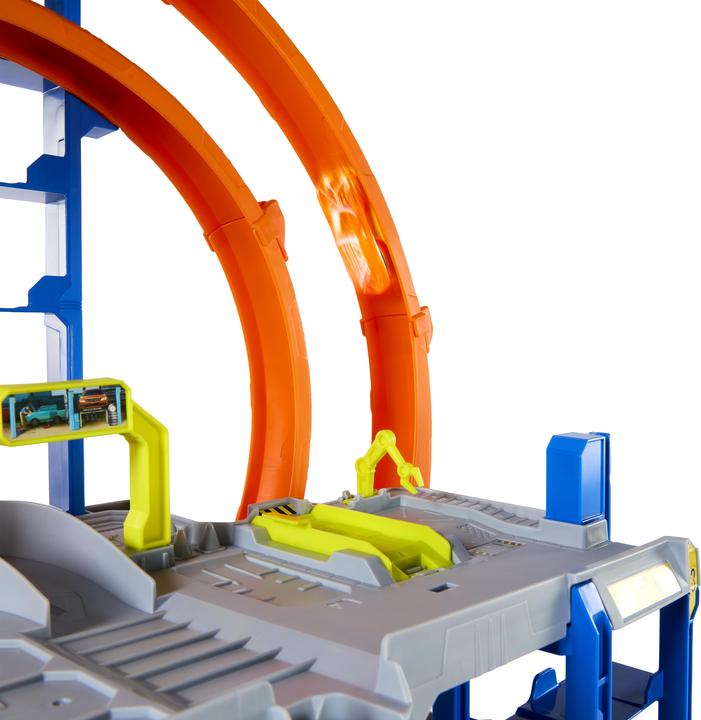 Actual product image Hot Wheels City Mega Garage
