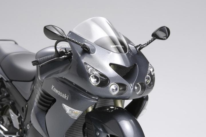 Produktbild Tamiya Kawasaki ZZR1400