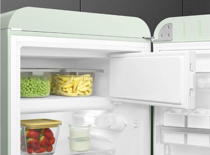Immagine prodotto Smeg Stile retrò FAB10RPG5 (122 l)