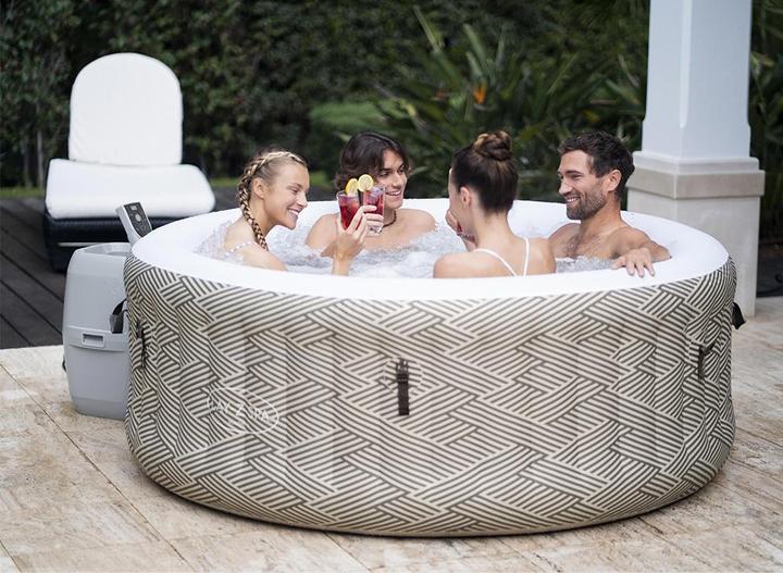 Actual product image Bestway Lay-Z-Spa Madrid (4 pers.)
