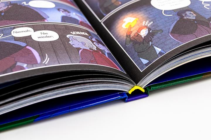 Actual product image Das magische Baumhaus (Comic-Buchreihe Band 2) - Der geheimnisvolle Ritter (German, Mary Pope Osborne, Jenny Laird, Kelly Matthews, Nichole Matthews, Loewe Graphix, Franziska Jaekel, 2022)