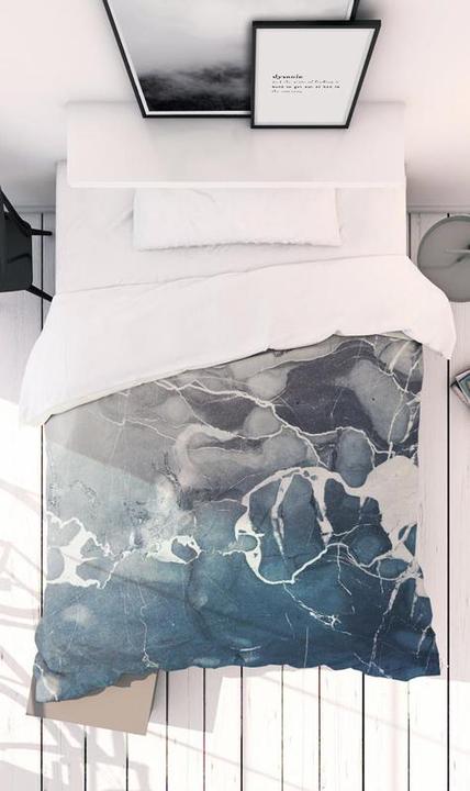 Immagine prodotto Juniqe Marmo marino blu - astratto e geometrico (Set di biancheria da letto, 160 x 240 cm, 50 x 60 cm)
