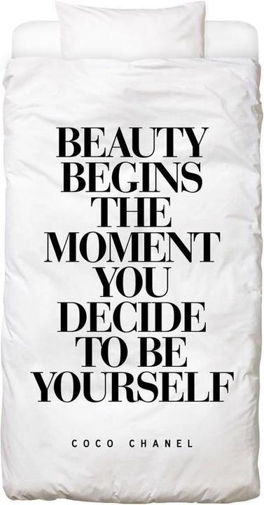 Produktbild Juniqe Beauty Begins - Zitate & Slogans (Bettwäsche Set, 160 x 210 cm, 50 x 60 cm)