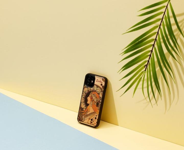 Produktbild Man.Wand &WOOD case for iPhone 12 mini zodiac juodas (Apple iPhone 12 mini)