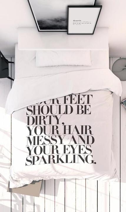 Produktbild Juniqe At The End Of The Day Your Feet Should Be - Zitate & Slogans (Bettwäsche Set, 160 x 240 cm, 65 x 65 cm)