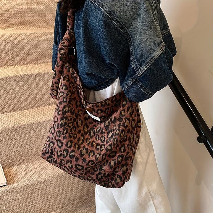 Actual product image Only-Bags.Store Casual chequered shoulder bag with magnetic fastening, adjustable strap and polyester lining -