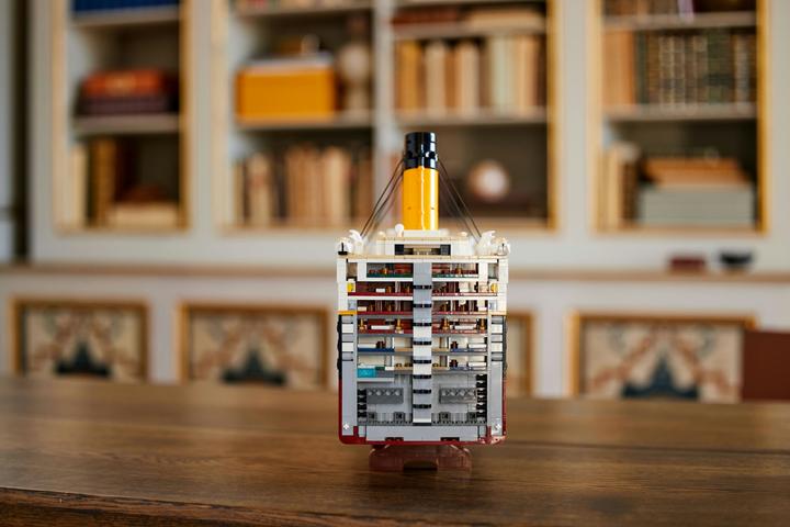 Produktbild LEGO Titanic (10294, LEGO Creator Expert, LEGO Seltene Sets)