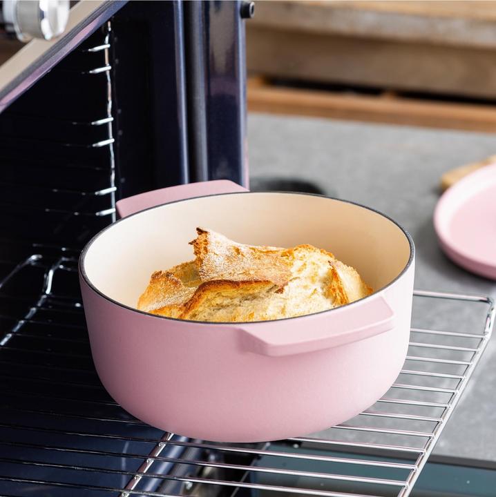 Actual product image KitchenAid braadpan enamel 22cm - dried rose - limited edition (26 cm, Casserole + Stewpot, Cast iron)