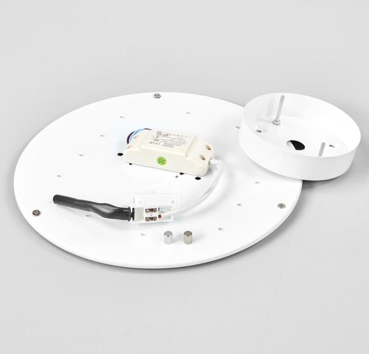 Actual product image Lindby Saira (900 lm)