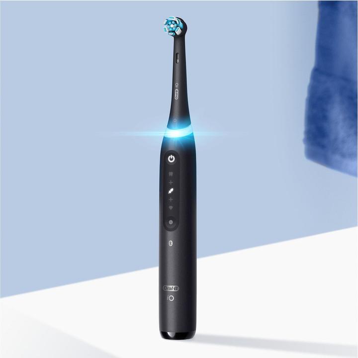 Actual product image Oral-B iO5 Duo (Oscillating toothbrush)