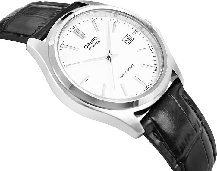 Actual product image Casio MTP-1183E-7A (Analogue wristwatch, 38 mm)