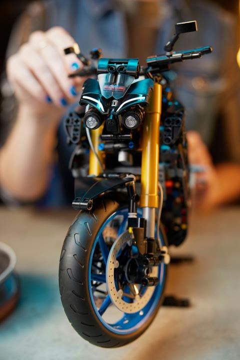 Image du produit LEGO Yamaha MT-10 SP (42159, Technic) (42159, LEGO Technic)