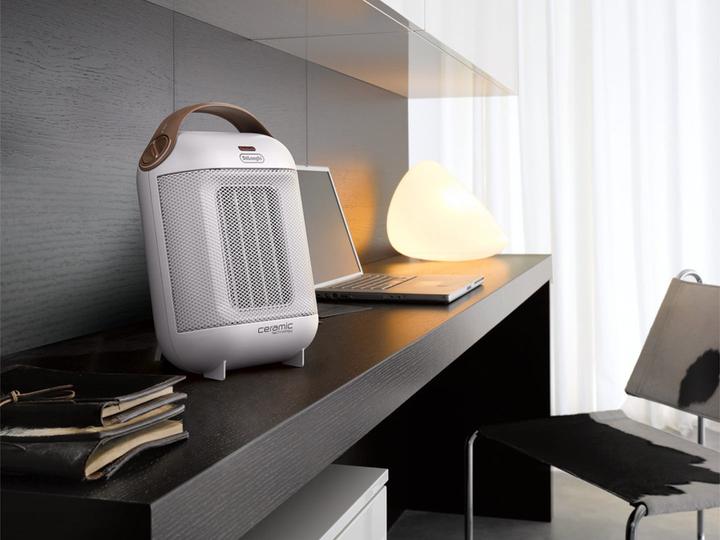 Actual product image De'Longhi HFX30C18.IW (1800 W)