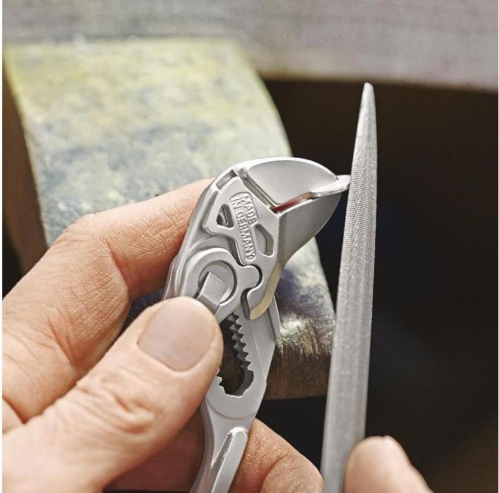 Image du produit Knipex Mini-pince-clé Pince et clé à la fois 86 03 125 (125 mm)
