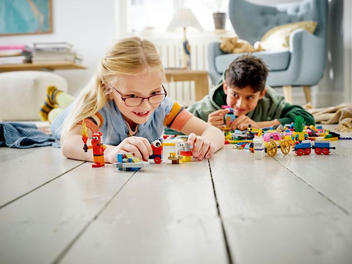 Actual product image LEGO Classic 11021 90 years of play fun (11021, LEGO Classic)