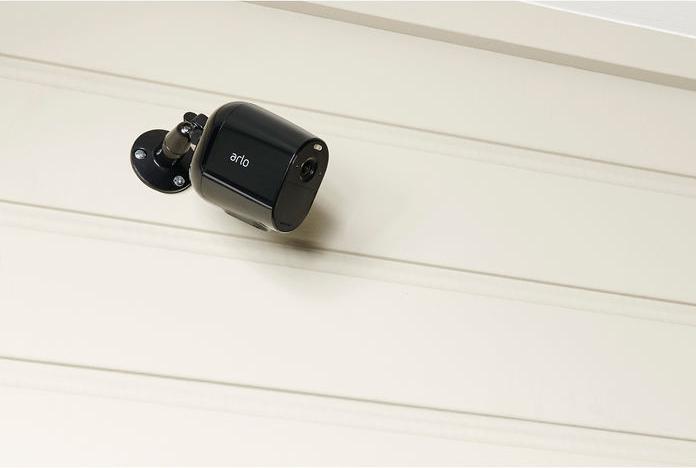 Produktbild Arlo Essential Spotlight Kamera 3er Set, schwarz (1920 x 1080 Pixels)