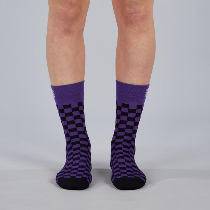 Violet, Black