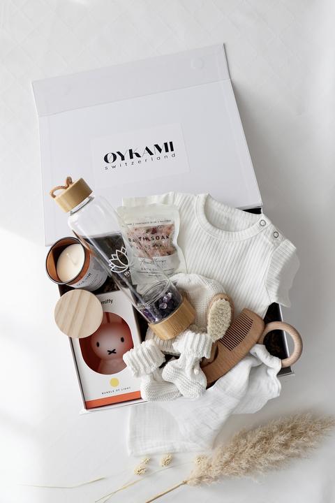 Produktbild Oykami Mama & Baby Geschenkbox Weiss "Lugano" Miffy - violette Steine