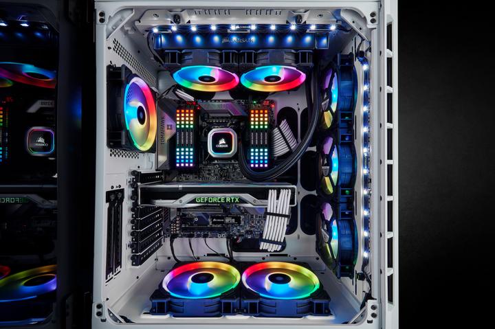 Actual product image Corsair 680X RGB (ATX, mATX, Mini-ITX, E-ATX)