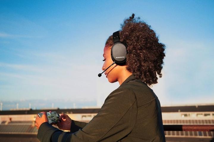 Produktbild SteelSeries Arctis 1 Wireless (Kabellos)