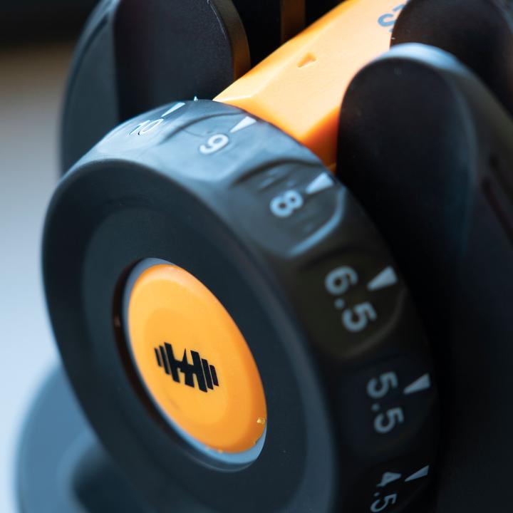 Actual product image Rockbells Verstellbares Hantel- / Gewichtsystem (2 bis 24 kg) Sport / Fitness inkl. Abstellbasis (1 x 2 kg - 24kg)