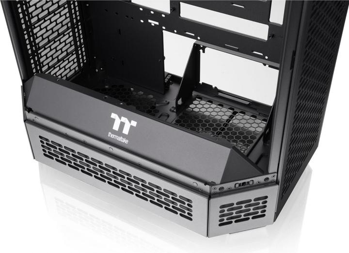 Actual product image Thermaltake The Tower 600 (mATX, Mini-ITX, ATX)
