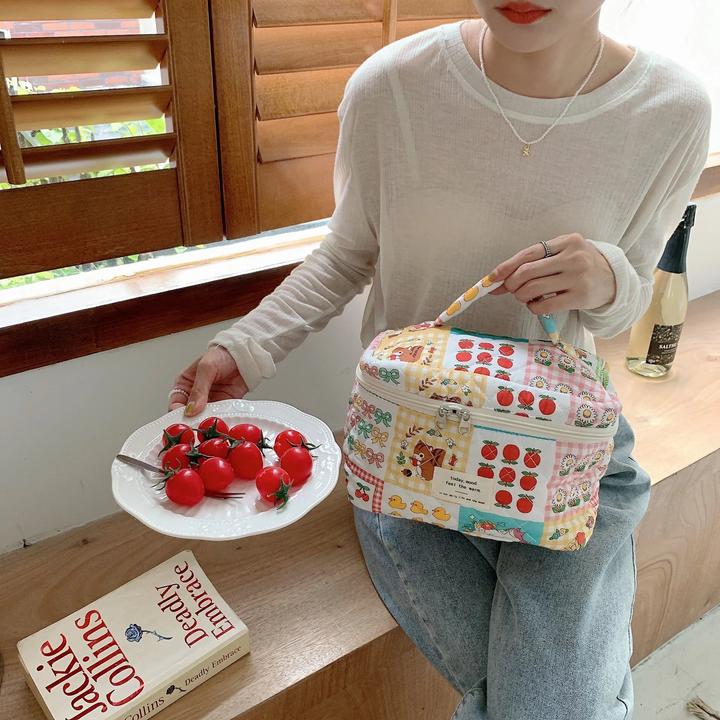 Produktbild Only-Bags.Store Quilten Baumwolle Make-Up Tasche Zipper Cosmetic Organizer Reise Wesentliche Tasche Handtasche Box