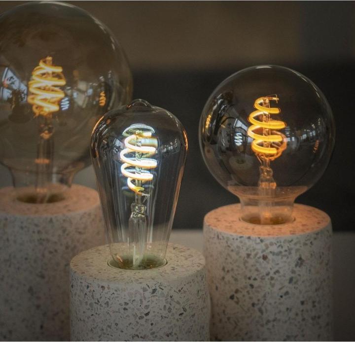 Image du produit Hombli Ampoule à filament CCT E27 A60 (E27, 5.50 W, 300 lm, 1 x, G)