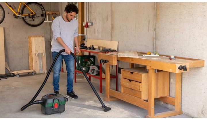 Produktbild Bosch Home & Garden AdvancedVac 18V-8 (Nass-Trockensauger)