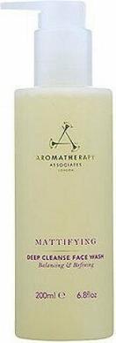Produktbild Aromatherapy Associates Mattierende Tiefenreinigung Face Wash 200ml (Reinigungsmilch)