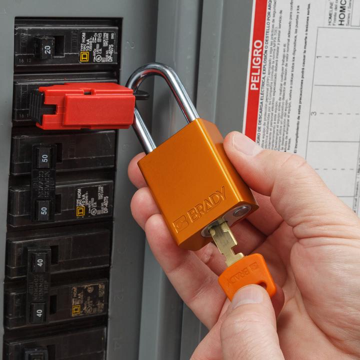 Produktbild Brady Safekey Aluminium-Vorhängeschloss mit Stahlbügel, Grün, 38 mm Bügelhöhe, 6.4 mm Bügeldurchme