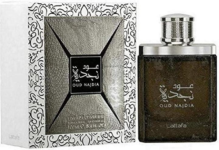 Lattafa Perfumes Oud Najdia by (Eau de Parfum, 100 ml)