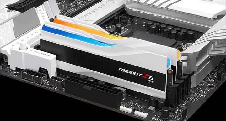 Actual product image G.Skill DDR5 32GB PC 6000 CL28 KIT (2x16GB) 32-TZ5RW (2 x 16GB, 6000 MHz, DDR5 RAM, DIMM)