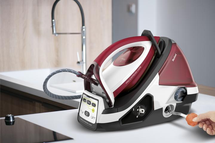 Tefal GV9064 Pro Express Care (2400 W, 490 g/min)