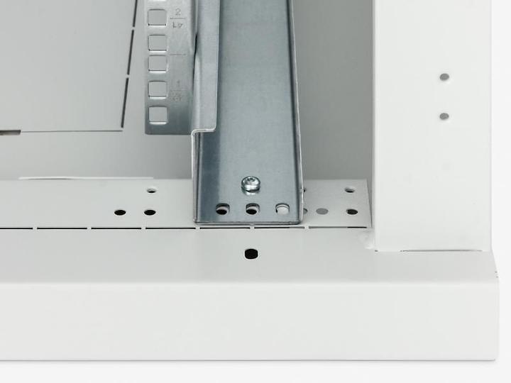 Produktbild Triton Netzwerkschrank, 18HE / Grau (18 HE, 19 Zoll Rack)
