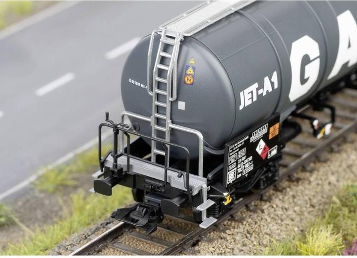 Actual product image Märklin 47546 H0 6er-Set Kesselwagen Zans der GATX (Track H0)