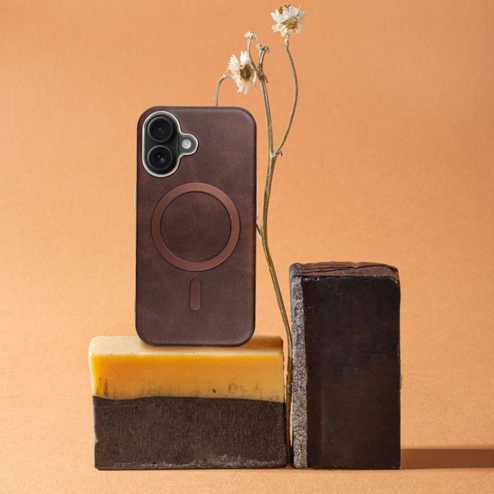 Immagine prodotto OEM Back panel cover GENTLEMAN MAG COVER Case compatible with MagSafe for IPHONE 15 brown (Apple iPhone 15)