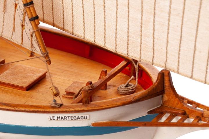 Actual product image Billing Boats LE MARTEGAOU - (428836)