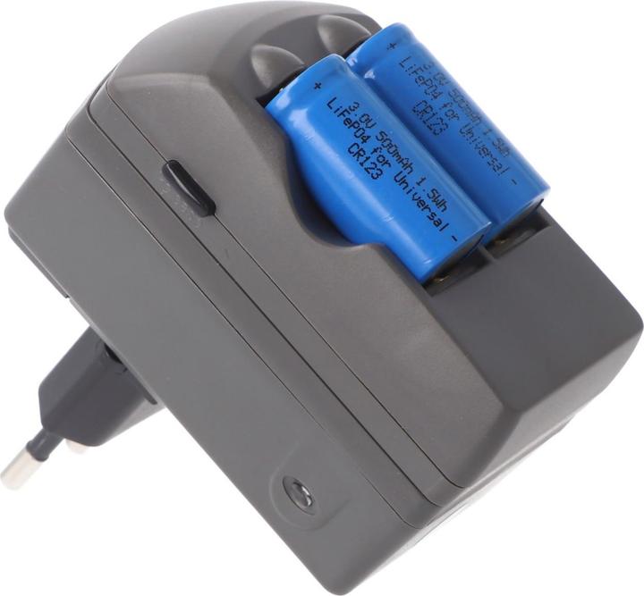 Produktbild AccuCell CR123A 2fach Ladegerät inklusive 2 Stück Li-ion Akkus CR123A (2 Stk., CR123A, 500 mAh, Ladegerät inkl. Akku)