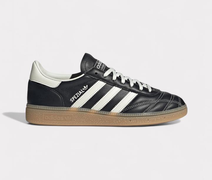 Silver Metallic, Off White, Core Black