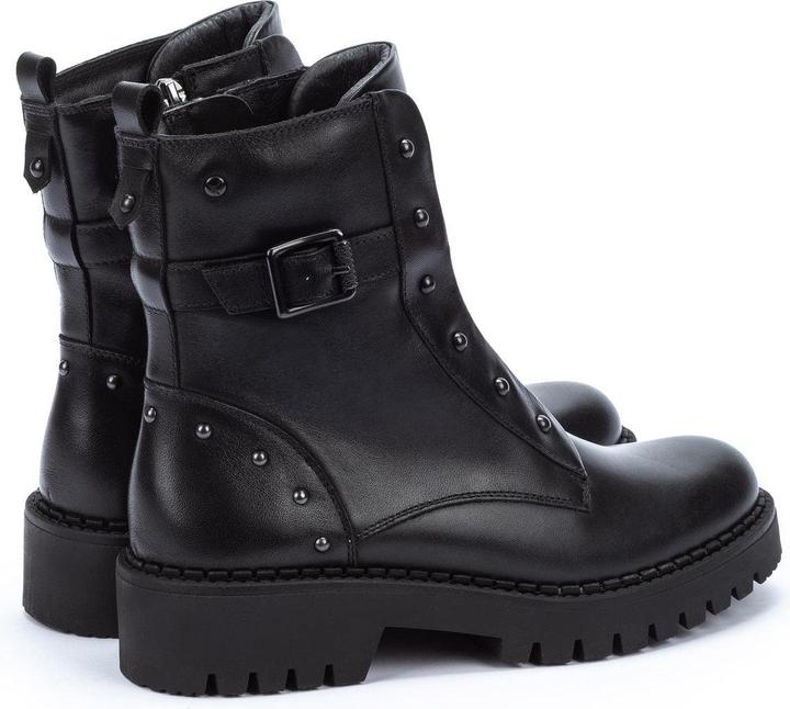 Actual product image Pikolinos Aviles (36)